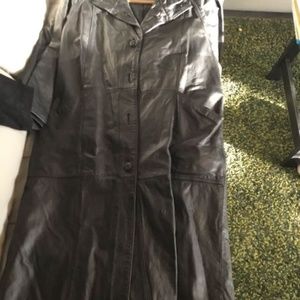 knee length Black leather Coat by Pelle